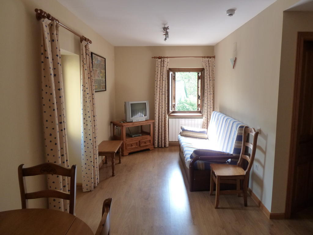 Apartahotel Faure Sallent de Gállego Room photo