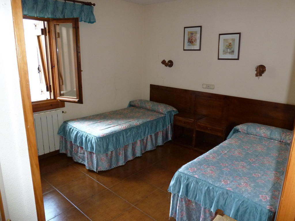 Apartahotel Faure Sallent de Gállego Room photo