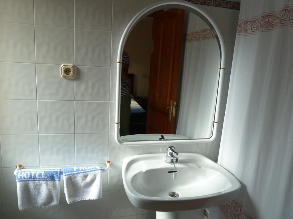 Apartahotel Faure Sallent de Gállego Room photo